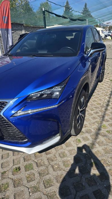 Продавам Лексус NX 300h