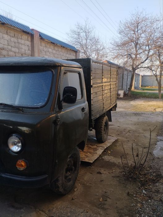 Uvazik sotiladi sastaniyasi zir