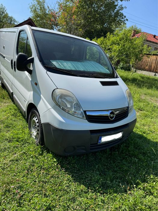 Opel vivaro 2.0d