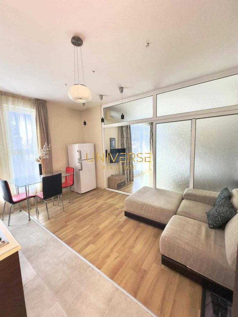 Продава се Двустаен апартамент в Несебър - 56 кв.м за 947 €/кв.м - Снимка #1