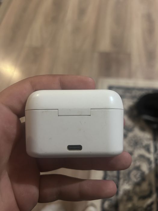 Vand casti JVC aproape noi