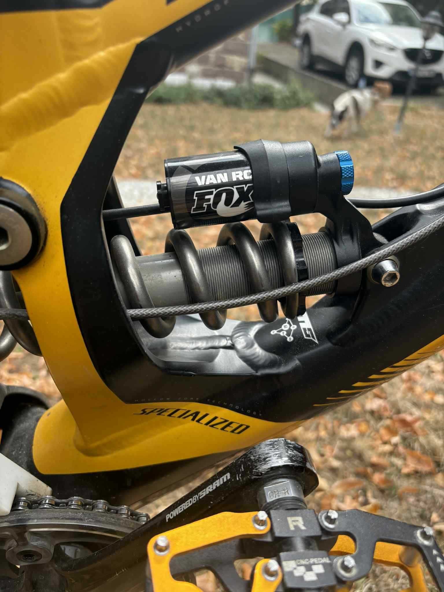 Specialized demo 8