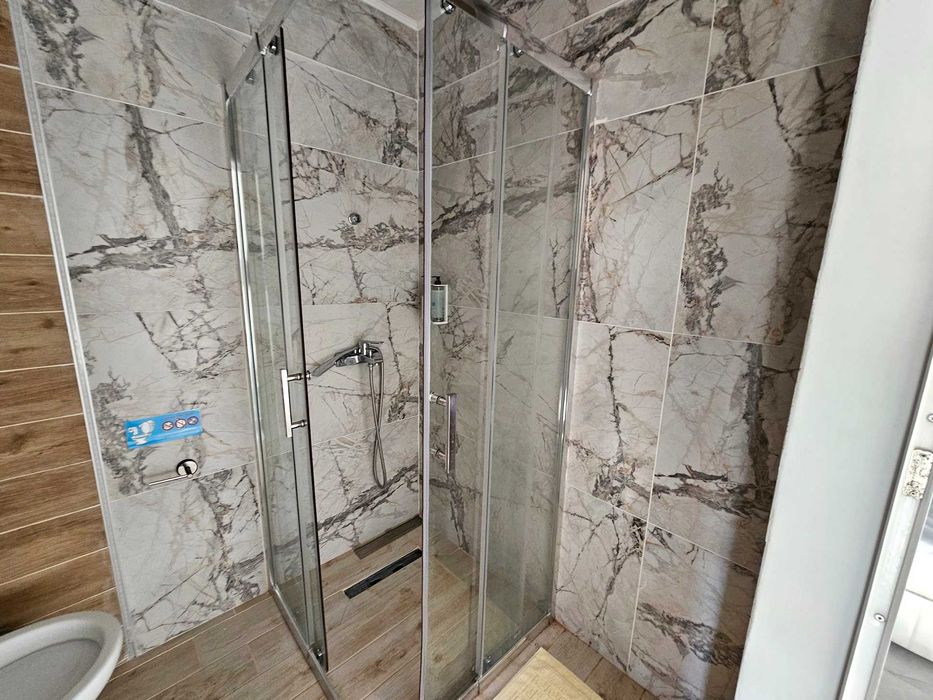 ЗА ПРОДАЖБА ХОТЕЛ 215 кв.м. на плажа RACHONIUS THASOU (код 4689)