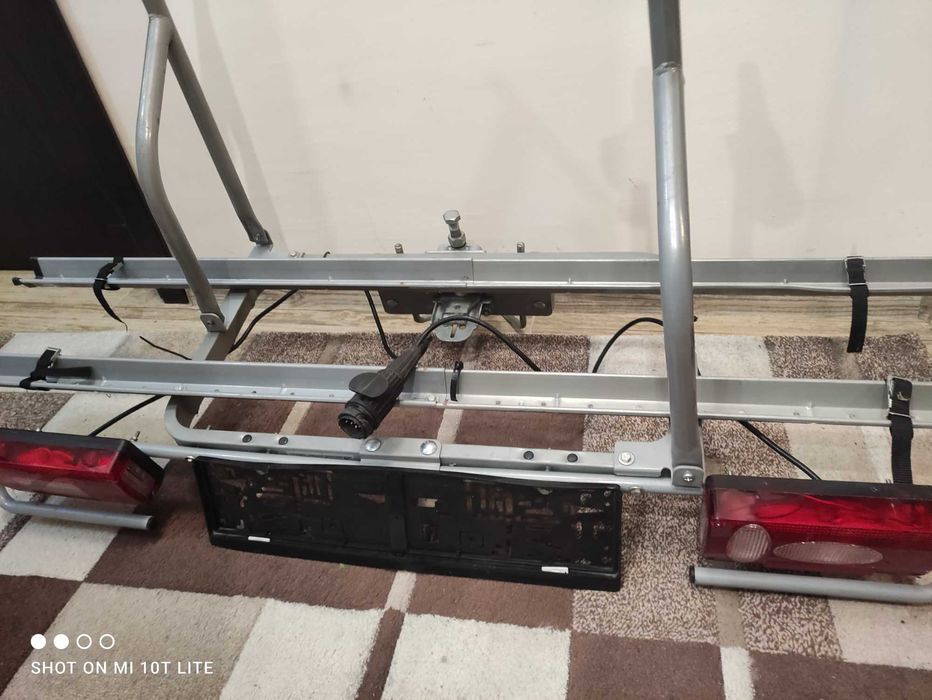 Багажник за велосипеди на теглич