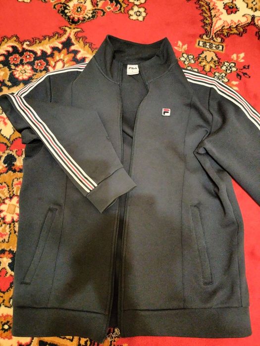 Спортивный костюм фирменный