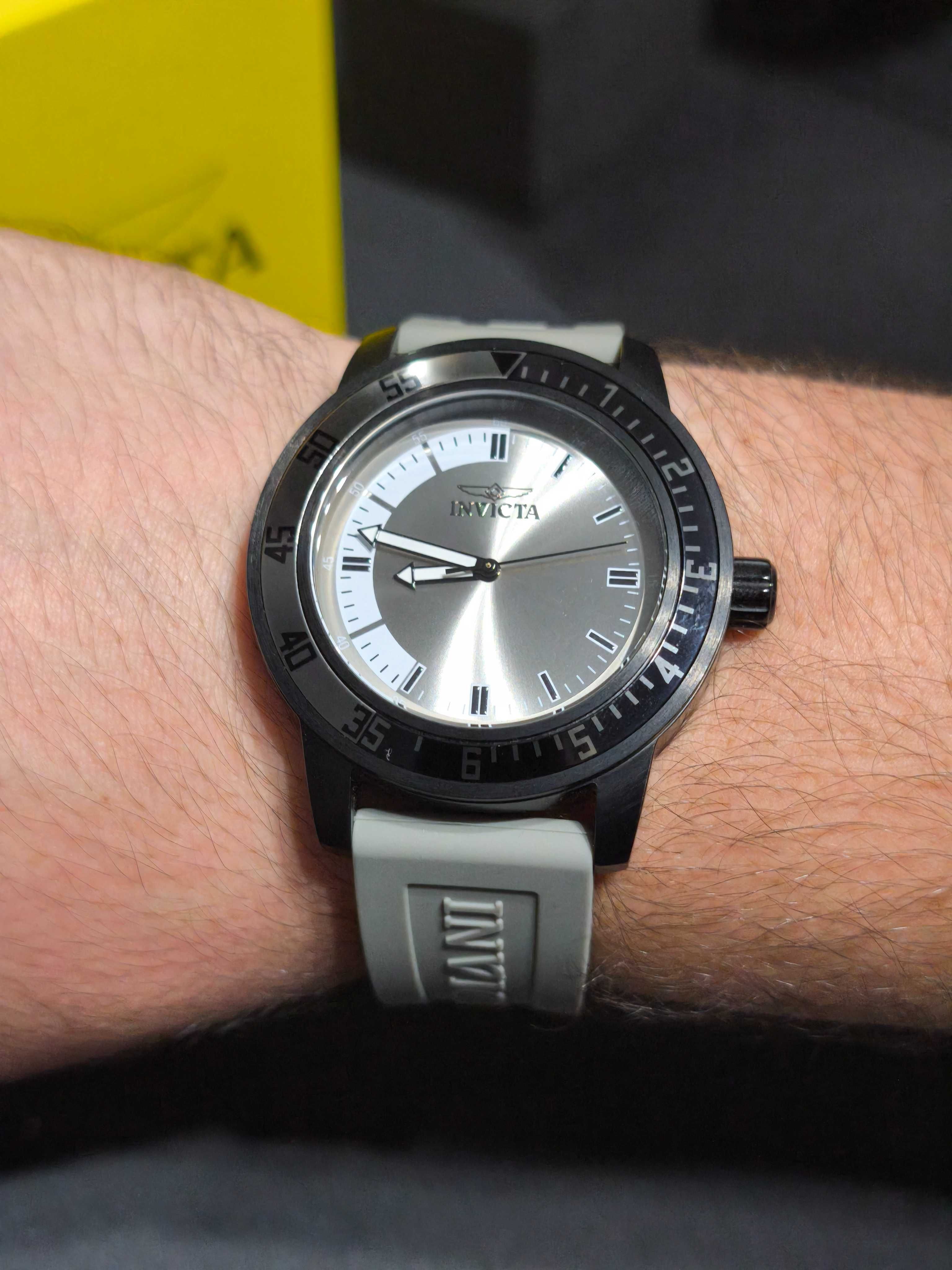 Мъжки часовник Invicta Specialty 35684