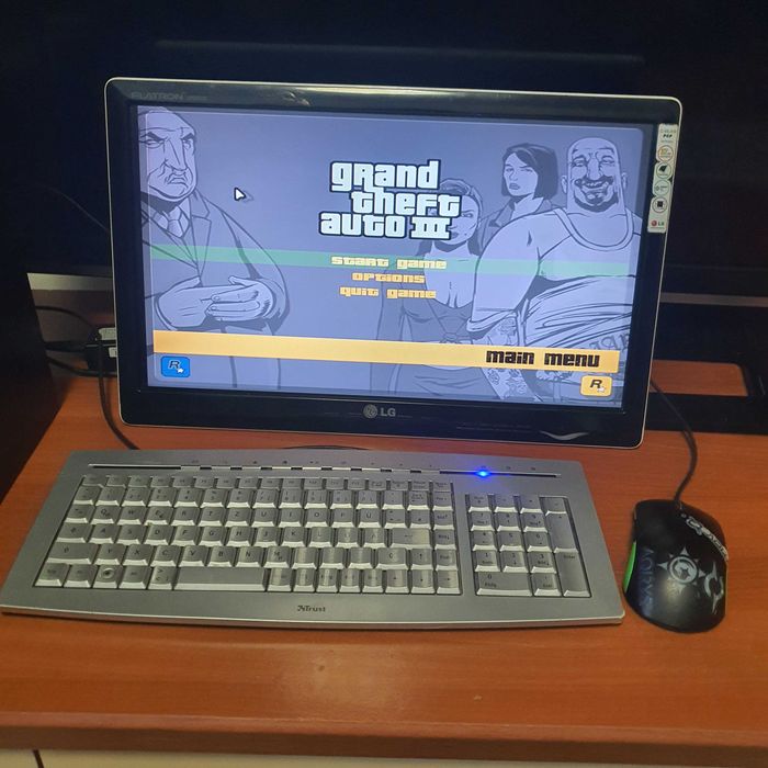 Calculator i3,ssd 240 ,8 gb ram