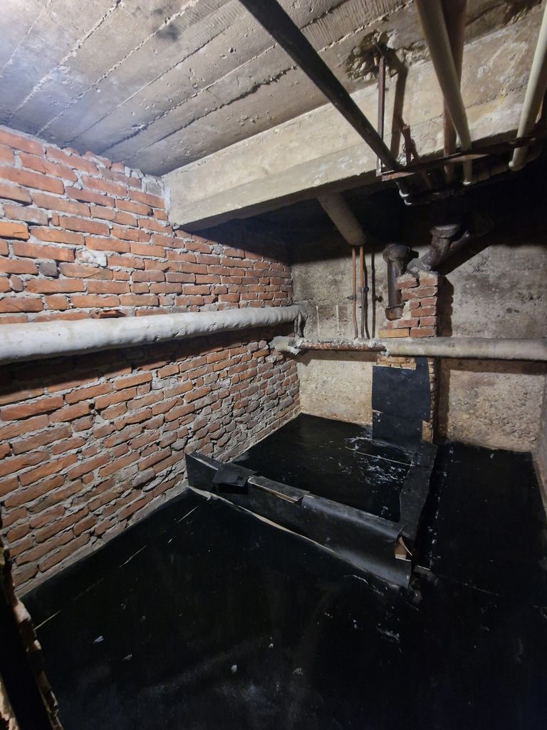 Дава се под наем Склад в София, Център - 8 кв.м за 255 € - Снимка #4