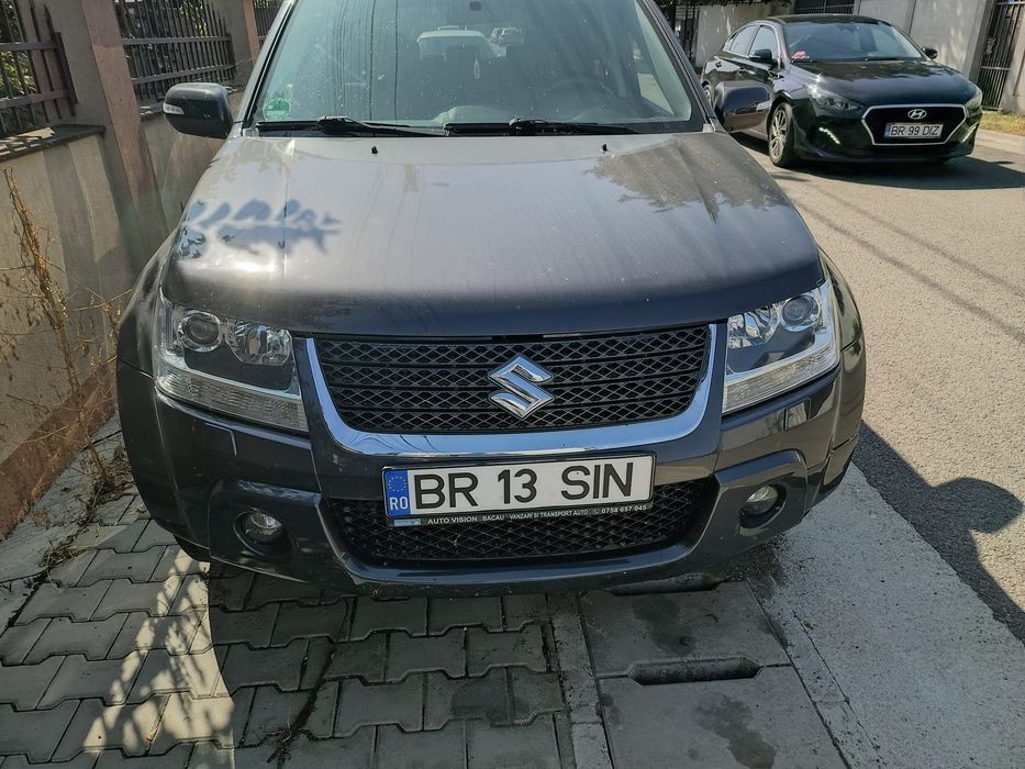 Vând Suzuki Vitara