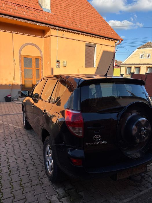 Vând Toyota rav 4