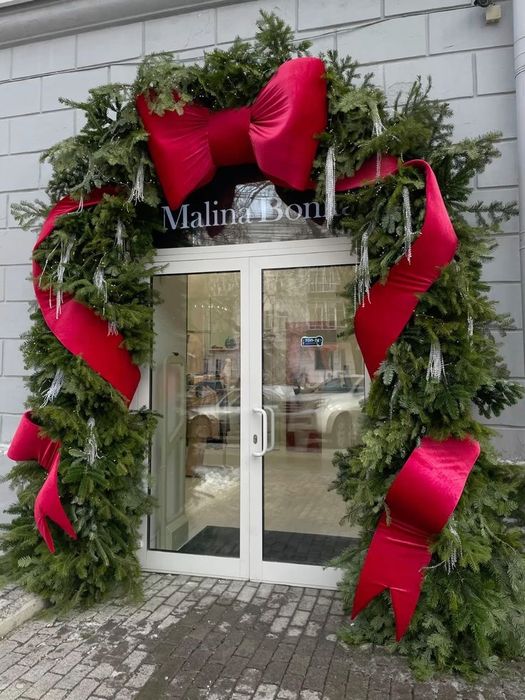 Оформление фасадов Новогоднее оформление входных групп