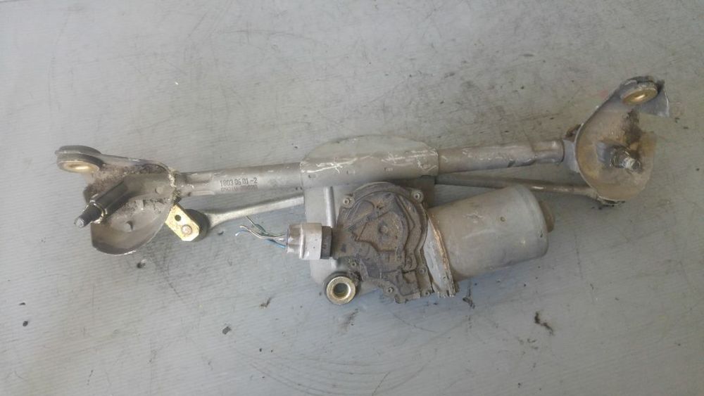 ansamblu stergatoare motoras toyota yaris p1 1999-2005 85110-0d020