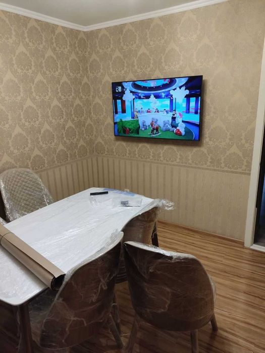 Евродом вдоль дороги,можно под отель