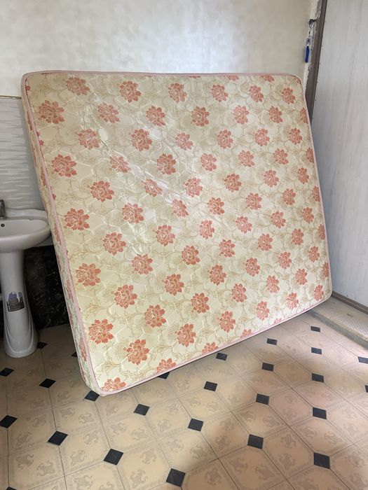 Продаётся матрас