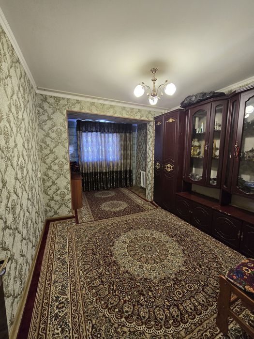 3 xonali kvartira sotiladi