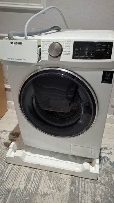 Продается стиральная машина