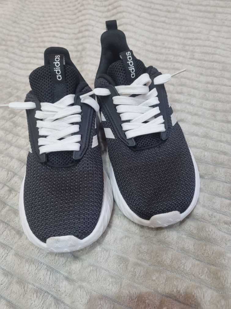 Adidasi Adidas nr 32