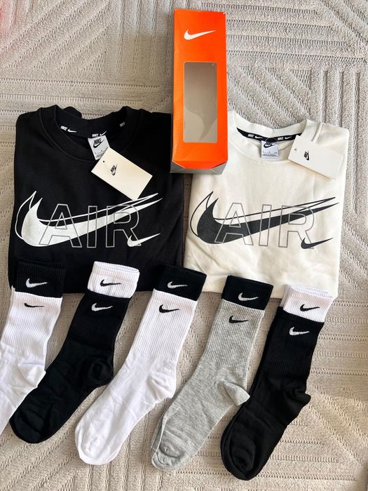 Аранжирахме Блузи и чорапи високо качество