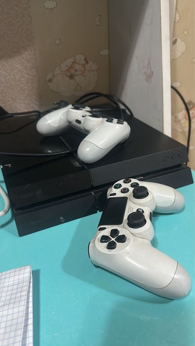 PlayStation 4 приставка