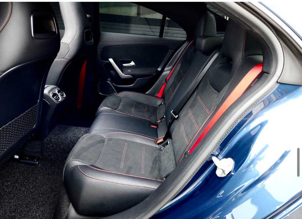 Mercedes-Benz E220d 4MATIC AMG