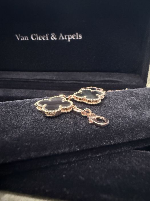 Гривна van cleef 18 K