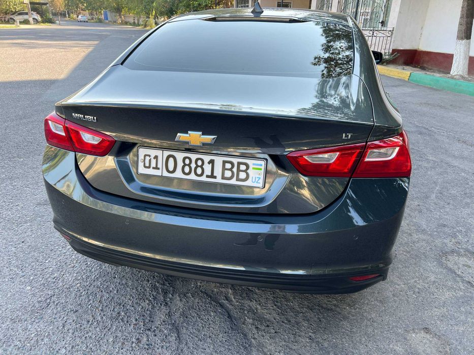 Chevrolet Malibu 2018 2.4 ATMO (2.5L) sotiladi.