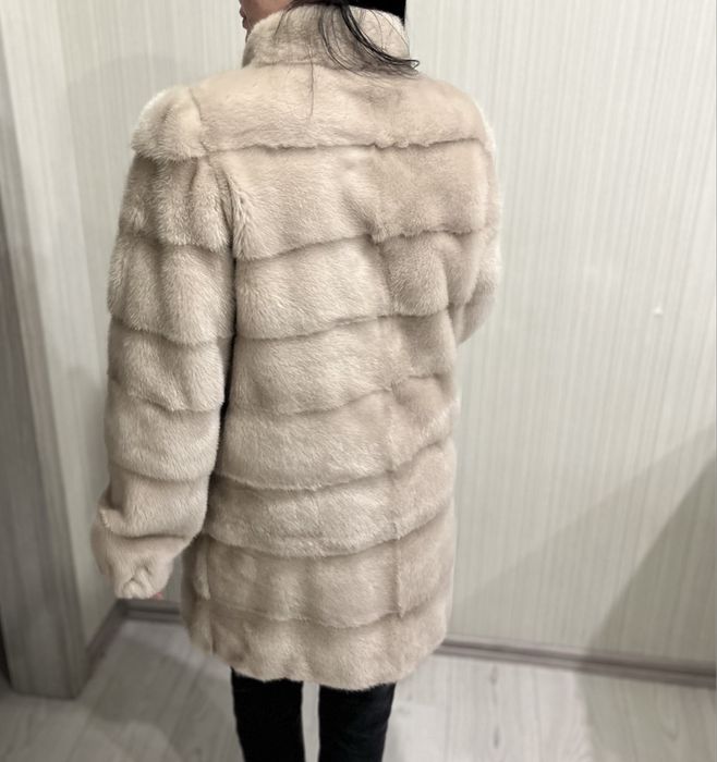 Продам норковую шубу