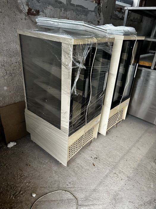 Хладиллна витрина сладкарска