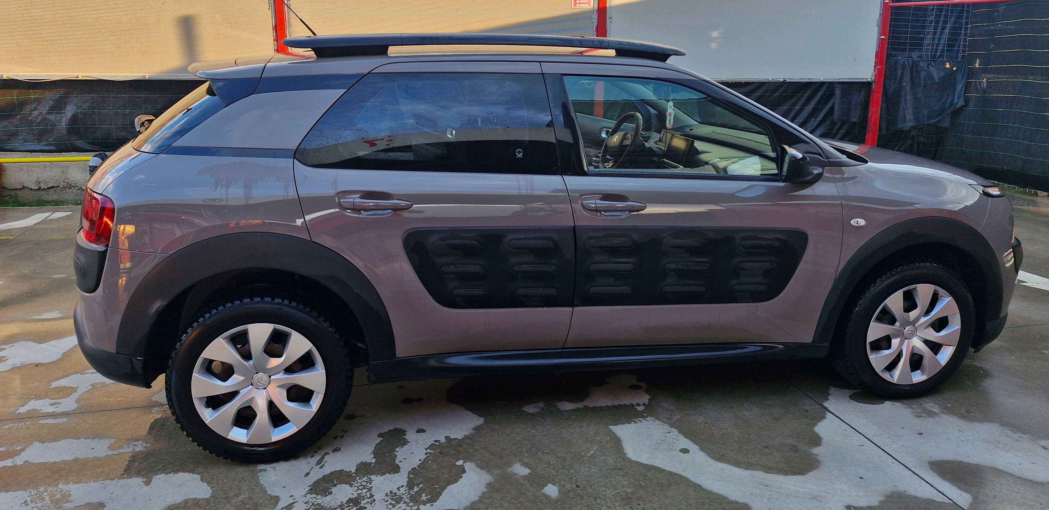 CITROEN C4 CACTUS 1.2 PureTech benzină