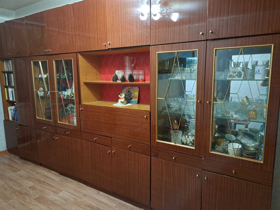 Отдам стенку б/у