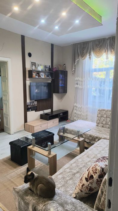 Продавам апартамент 3 стаен собственик