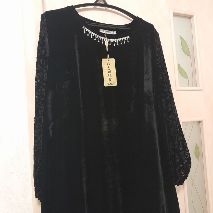 Платье новое велюровое