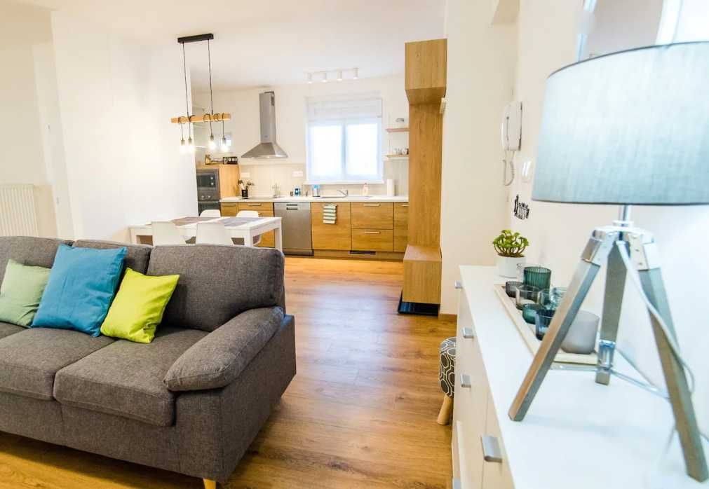 Дава се под наем Двустаен апартамент в Пловдив, Каменица 1 - 56 кв.м за 204 € - Снимка #4