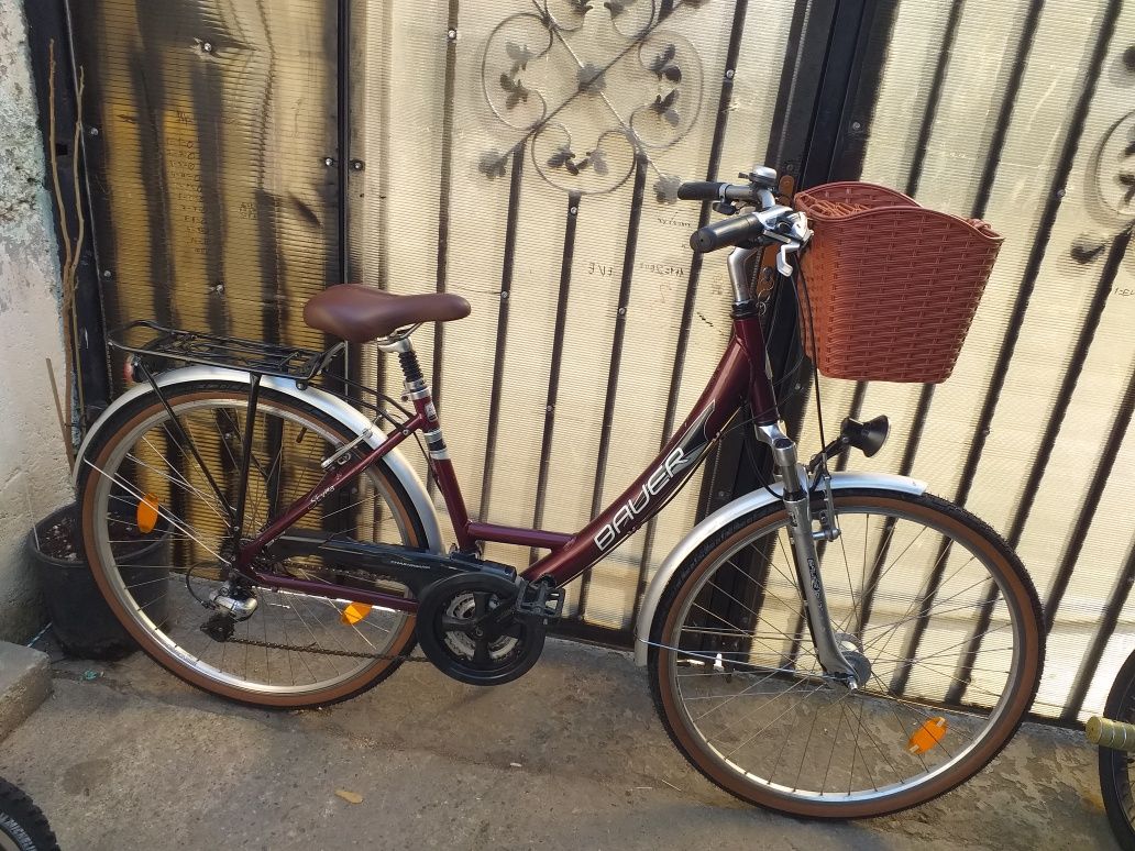 Bicicletă BAUER roți pe 28 cu 21viteze în butuc din aluminiu