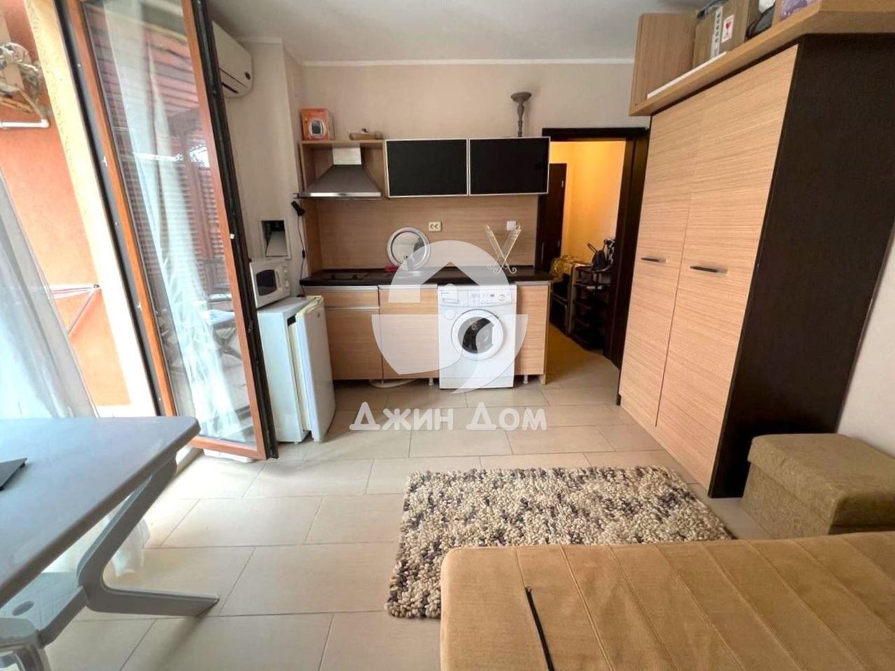 Продава се Едностаен апартамент в к.к. Слънчев бряг - 45 кв.м за 945 €/кв.м - Снимка #2