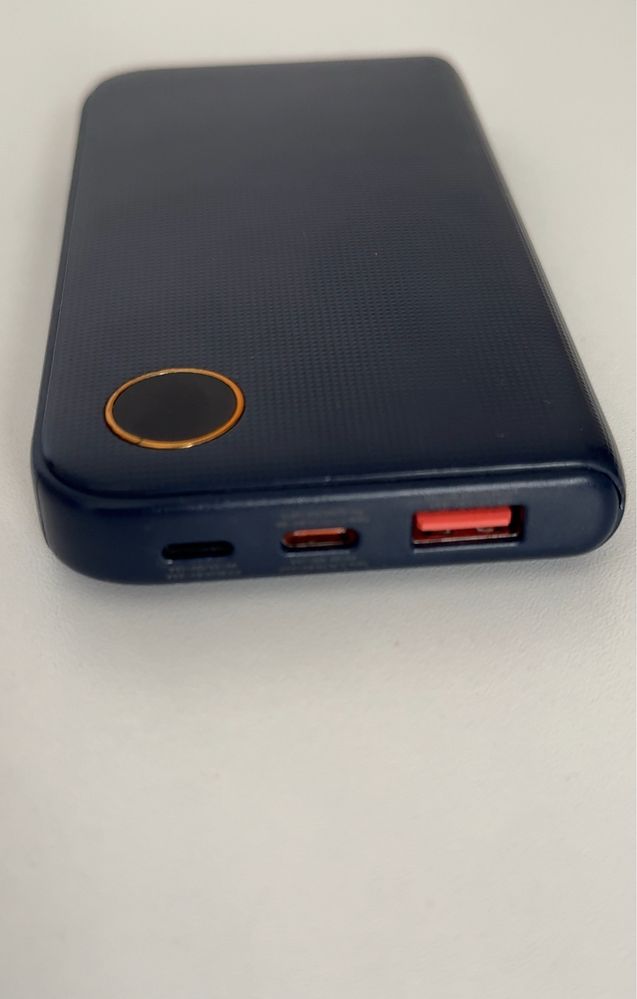Powerbank.        .