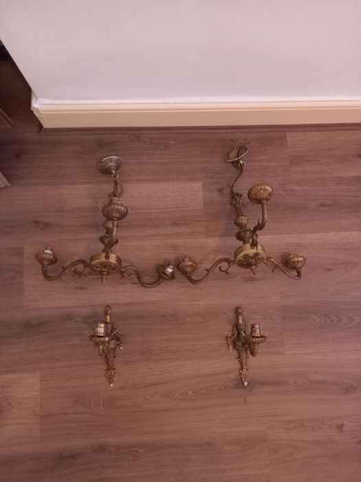 Lustre de bronz si aplice de bronz