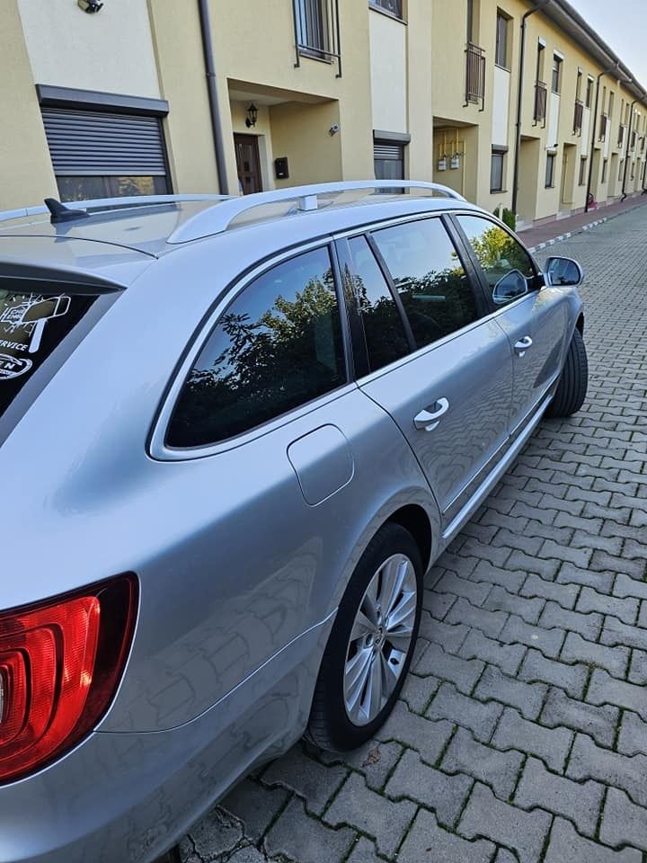 Vând skoda superb