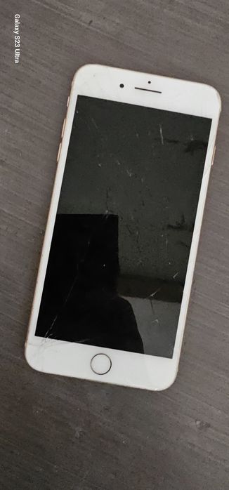 Iphone 8 plus. Използван
