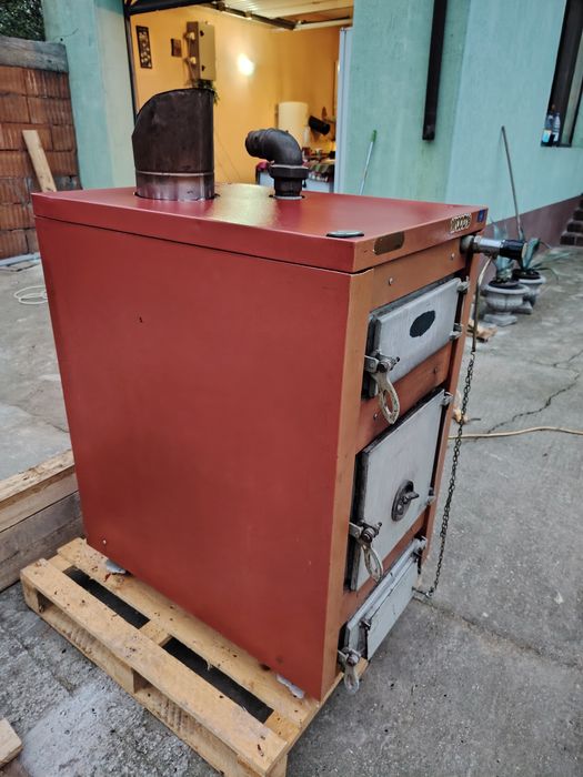 Centrala termica pe lemne