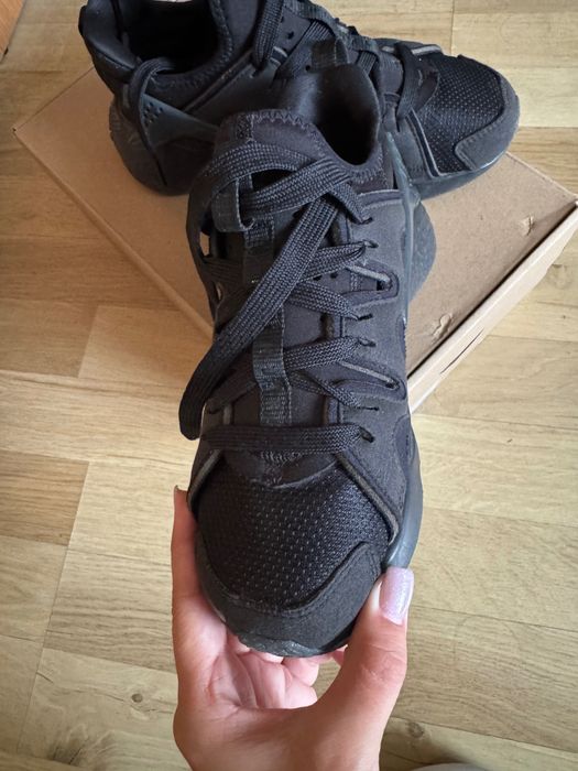 Дамски маратонки Nike Air Huarache