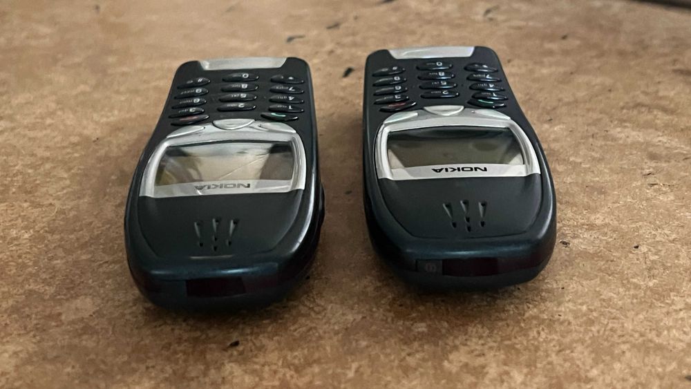 Nokia 6210 - telefon mobil