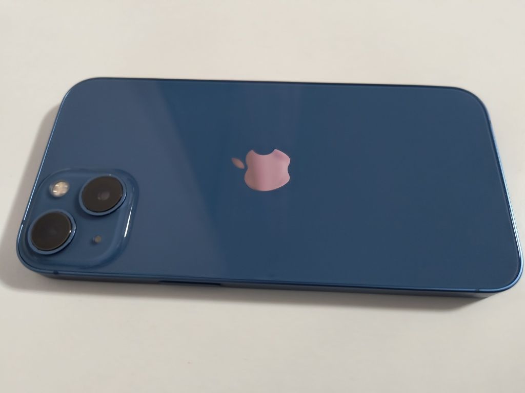 Vând iPhone 13 blue 128Gb
