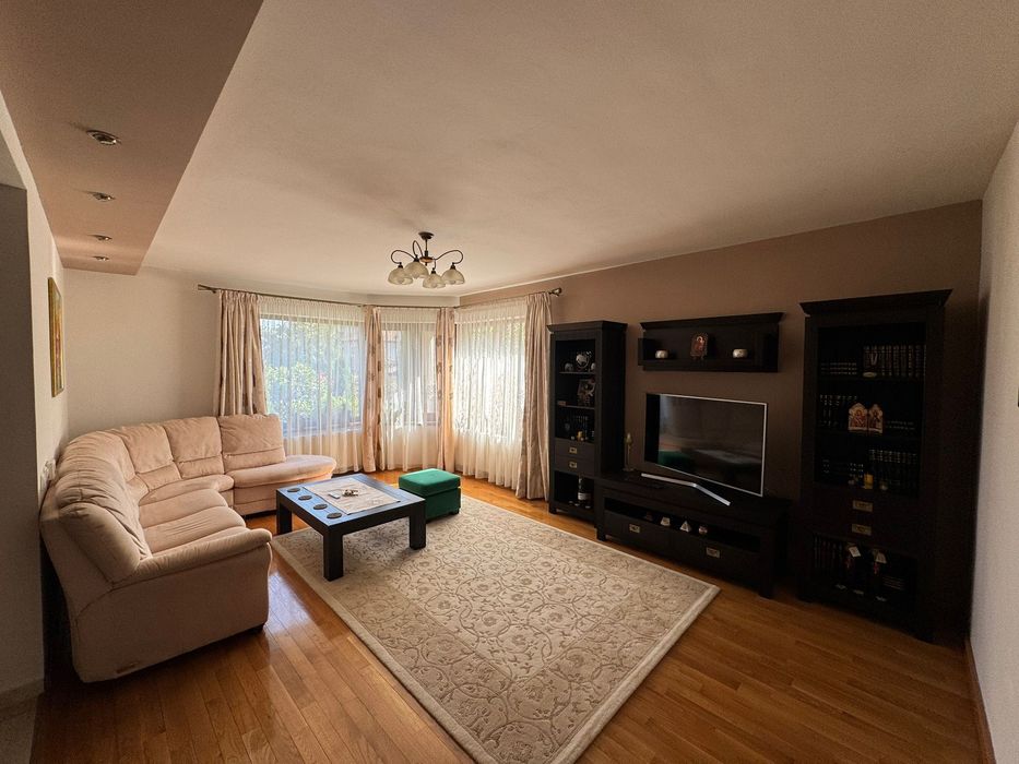 Casă de vânzare, direct de la proprietar, zona Schit, 205 m.p.