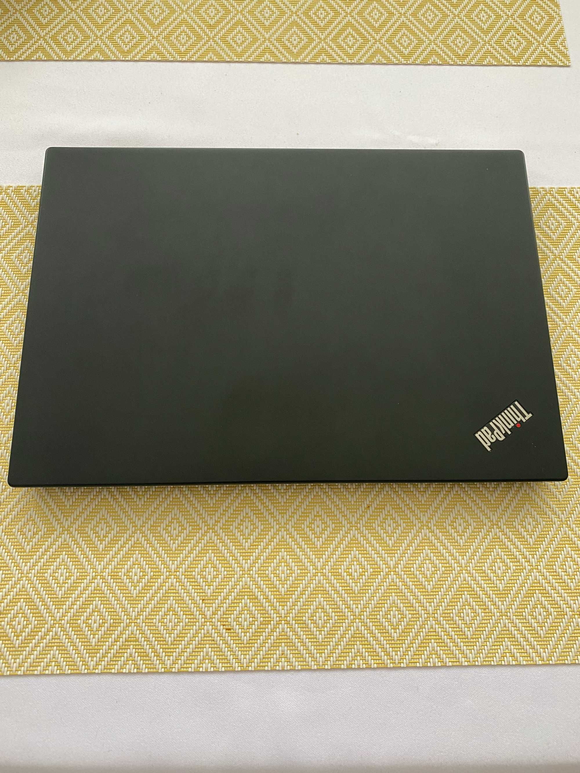 Lenovo X390 - ThinkPad