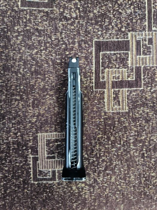 Pistol airsoft full metal blowback