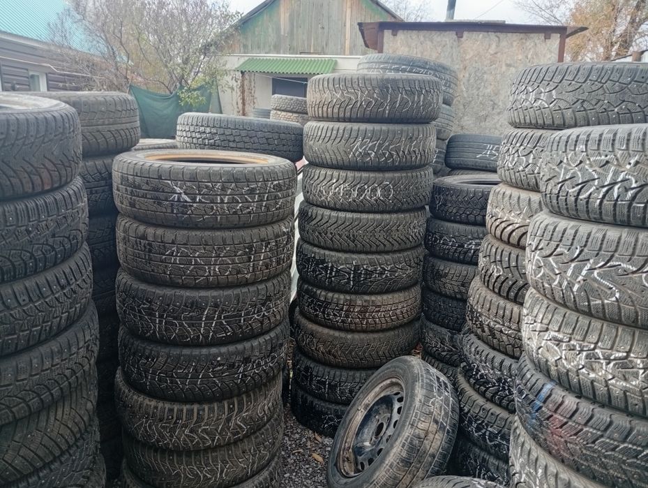 Продам шипованные шины из Европы поштучно попарно.