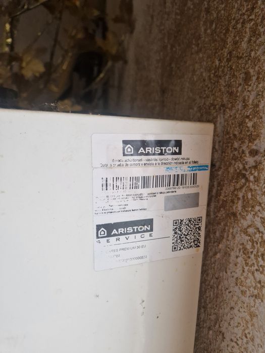 Centrala ariston cares 30kw defecta