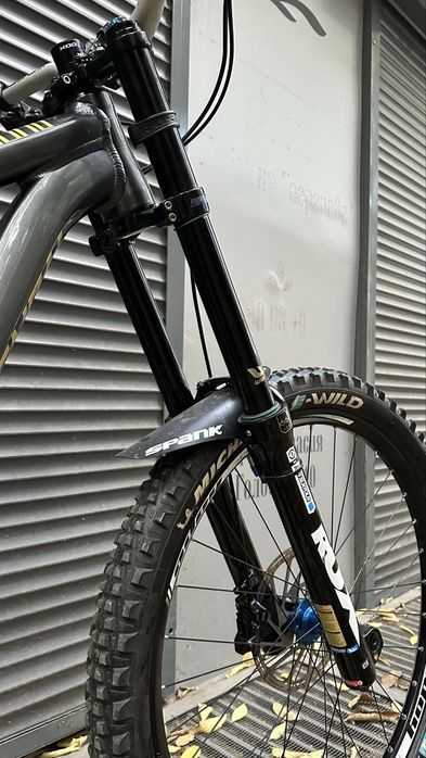 Commencal Supreme DH 27,5 M