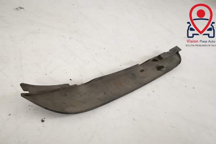 Въздушен Дефлектор За Предна Броня Ляв Оригинален В Добро Състояние Ле